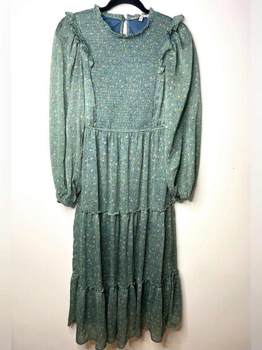 Anthropologie Moon River Green Floral Smocked Tiered Midi Dress SZ M EUC